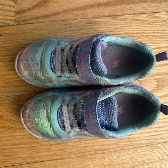 Sketchers sneakers size 11 - Picture 6 of 7